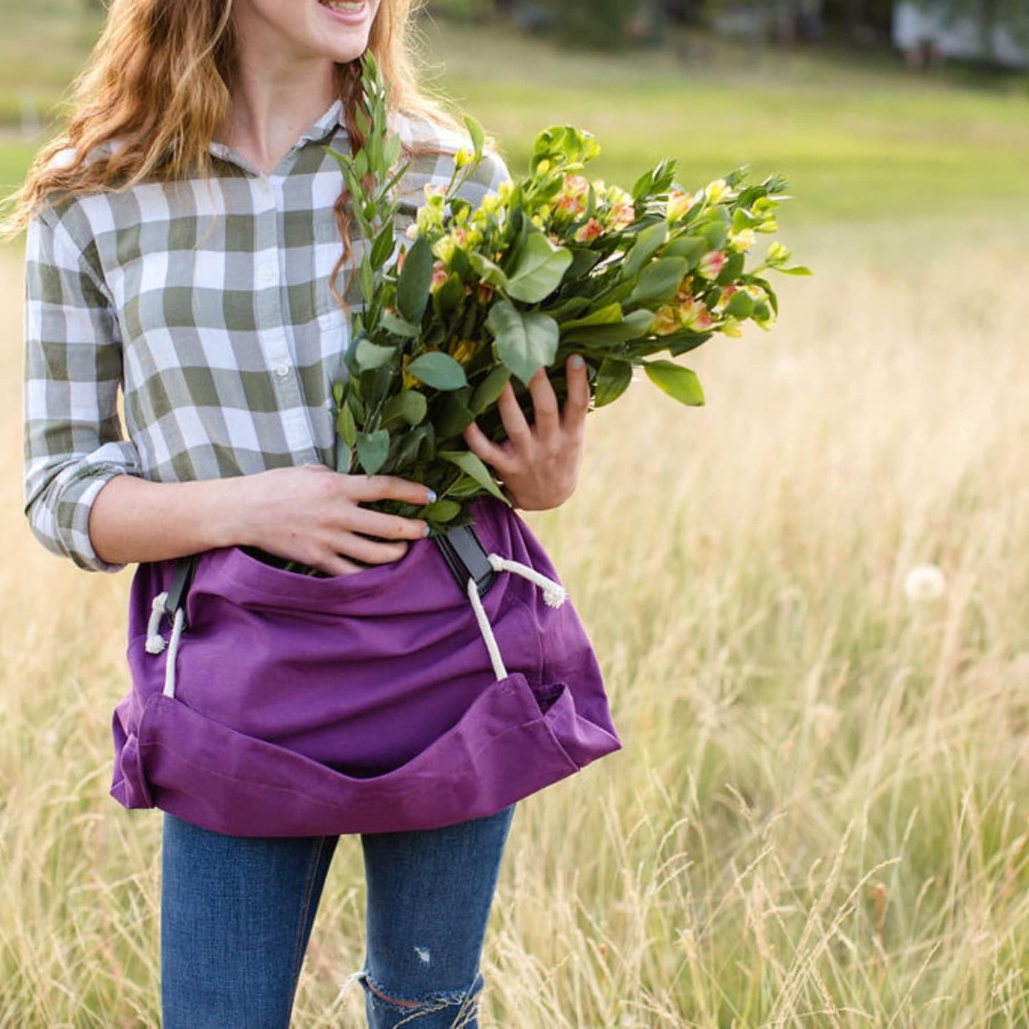 Roo Gardening Apron with Pockets & Harvesting, Picking Pouch - Adjustable, Water-resistant, Washable Canvas Cotton